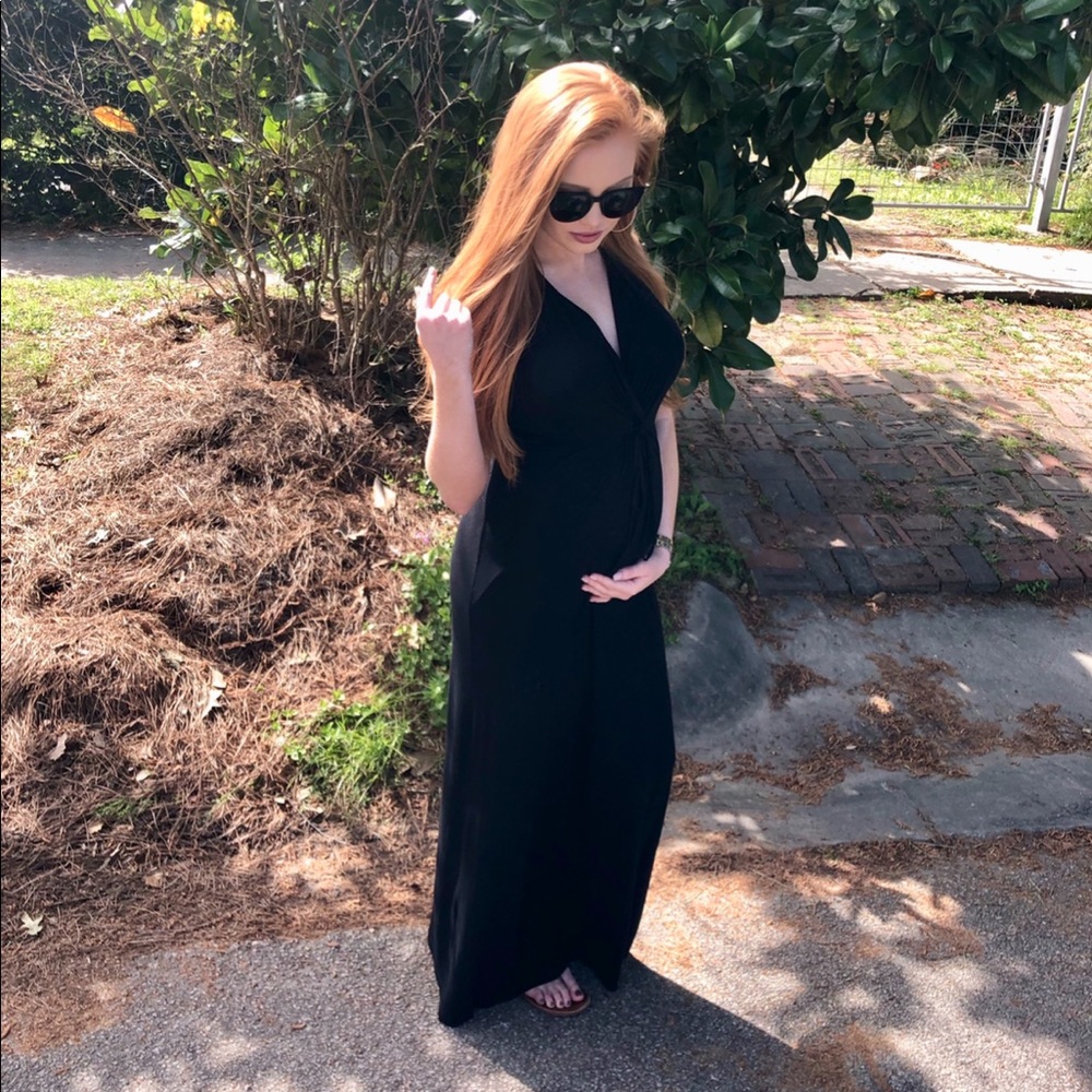 Bundle of Maternity Clothes! 12 items